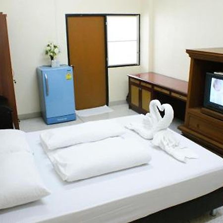 Kim Hotel At Bangplong Ban Bang Prong Extérieur photo