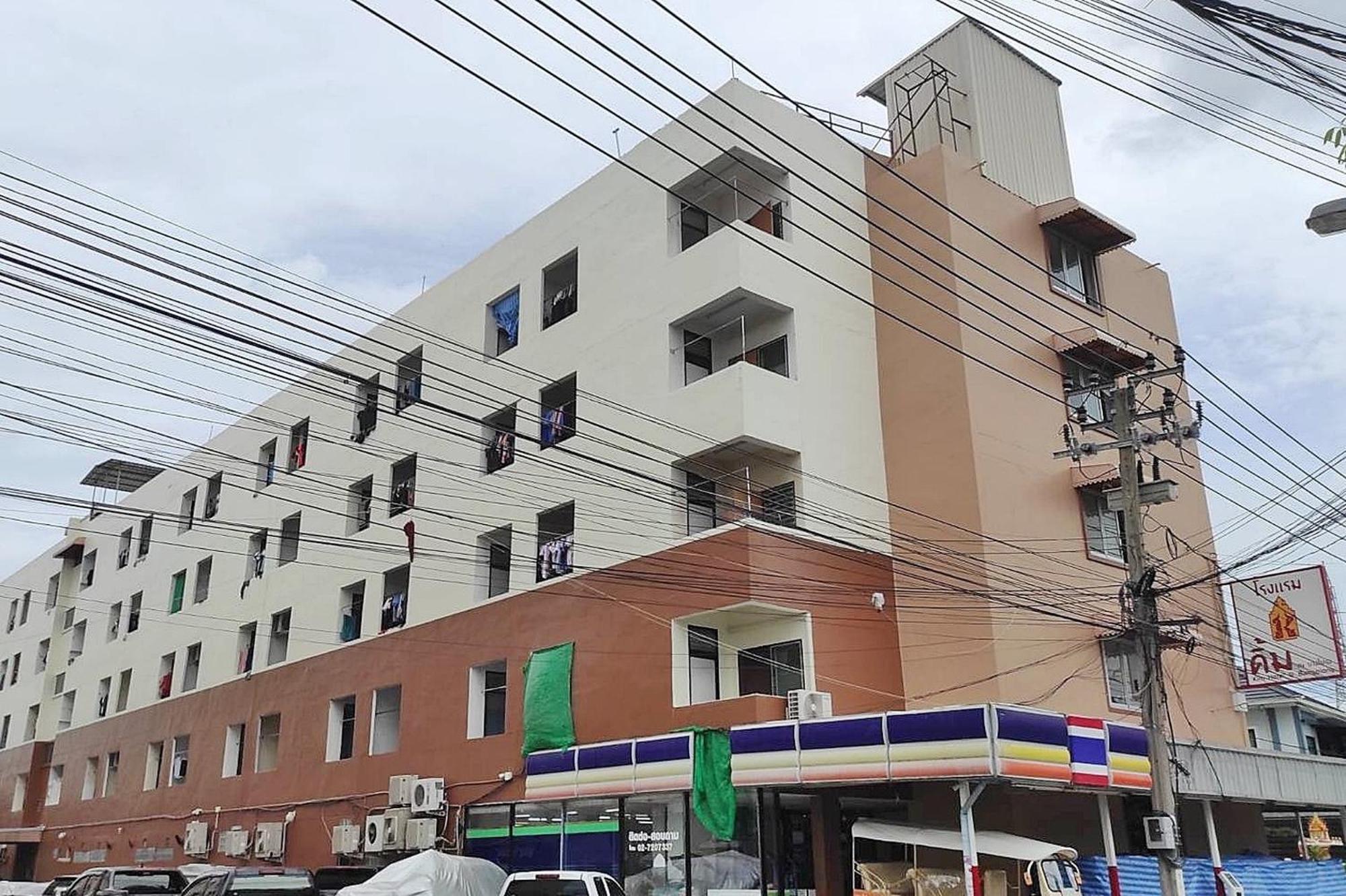 Kim Hotel At Bangplong Ban Bang Prong Extérieur photo